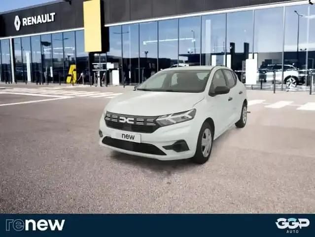 Blanc Utilisé 2023 Dacia Sandero Essentiel Berline | 11 999 € (Bon prix) - Image 1/4