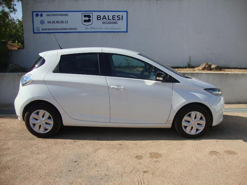 Blanc Utilisé 2017 Renault Zoe Life Citadine | 6 900 € - Image 1/4