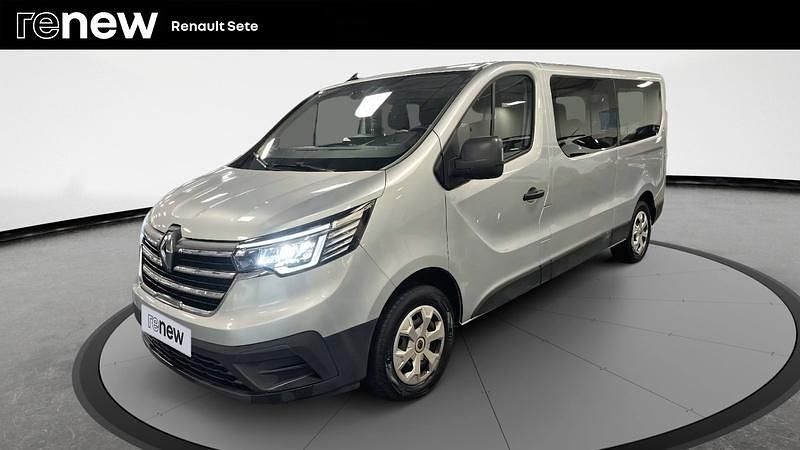 Gris Occasion 2023 Renault Trafic Zen Monospace | 28 790 € (Prix cher) - Image 1/4