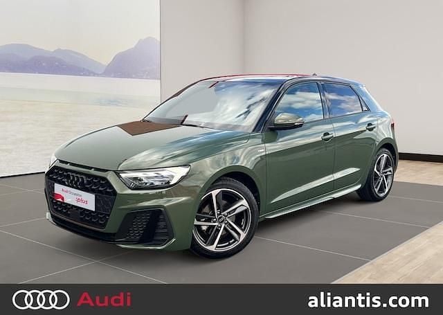 Vert district métallisé noir mythe métallisé Utilisé 2025 Audi A1 Sportback S-Line Citadine | 32 470 € (Prix cher) - Image 1/4