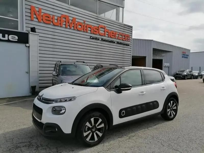 Blanc Utilisé 2022 Citroën C3 Shine Citadine | 16 991 € - Image 1/4