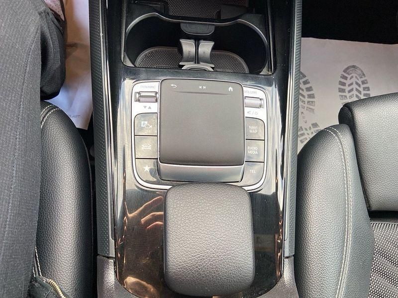 Occasion Mercedes B180 Style 136 ch (100 kW) 2019 Noir cosmos métal Monospace