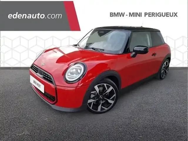 Rouge Occasion 2024 Mini Cooper Citadine | 28 990 € (Prix juste) - Image 1/4