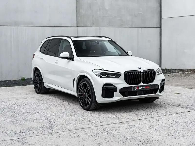 Gris Utilisé 2022 BMW X5 Comfort Edition SUV | 64 900 € (Prix assez cher) - Image 1/4