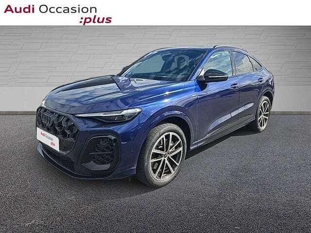 Bleu navarre métallisé Utilisé 2025 Audi Q5 Design SUV | 81 990 € - Image 1/4