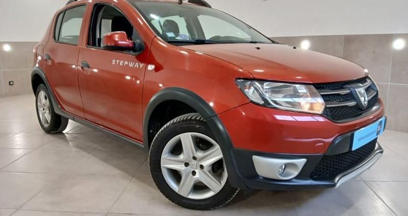 Utilisé 2016 Dacia Sandero Prestige Citadine | 7 990 € - Image 1/4
