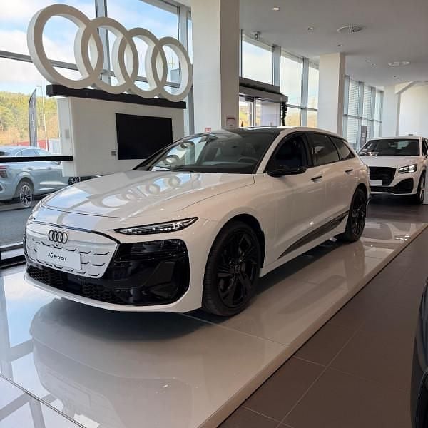 Nouvelle 2025 Audi e-tron S-Line SUV | 69 990 € (Prix juste) - Image 1/4