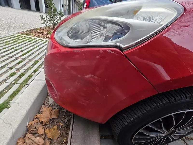 Occasion 2010 Renault Clio III Authentique Berline | 3 500 € (Prix juste) - Image 1/4