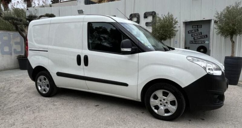 Utilisé 2018 Opel Combo Monospace | 10 990 € (Super prix) - Image 1/4