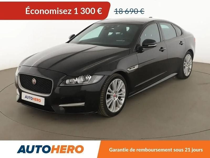 Noir Utilisé 2018 Jaguar XF R-Sport Berline | 17 390 € (Prix juste) - Image 1/2