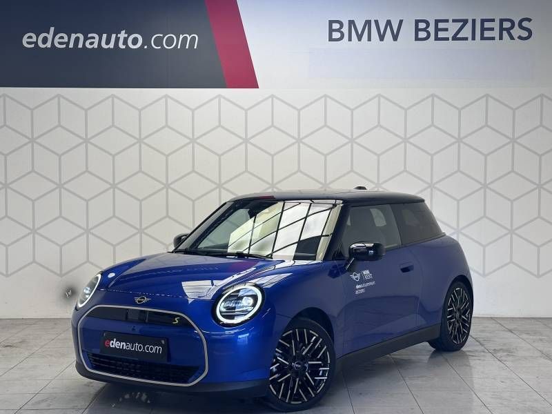Bleue Utilisé 2024 Mini Cooper Favoured Citadine | 37 872 € - Image 1/3