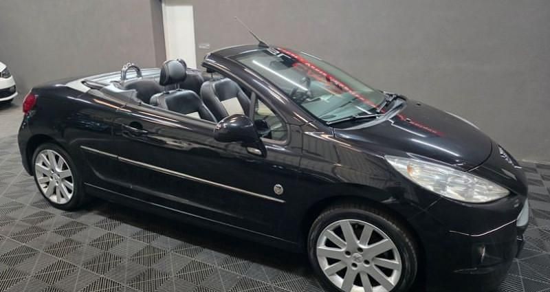 Utilisé 2011 Peugeot 207 CC Roland Garros Cabriolet | 6 990 € - Image 1/4