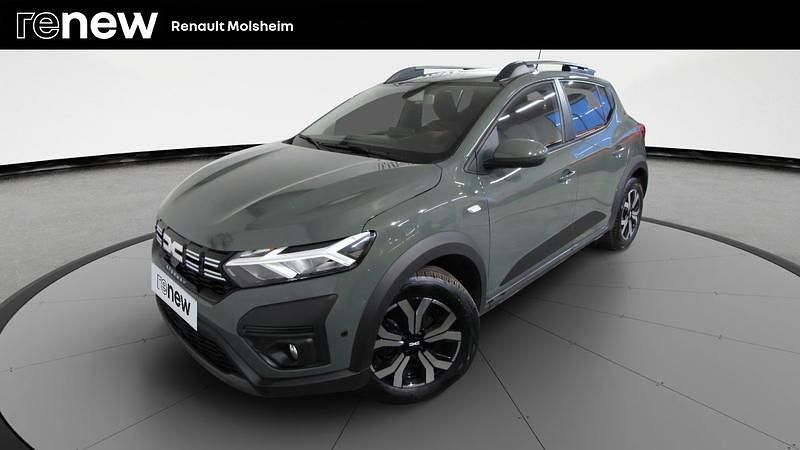 Gris Utilisé 2024 Dacia Sandero Expression Citadine | 16 850 € (Prix juste) - Image 1/4