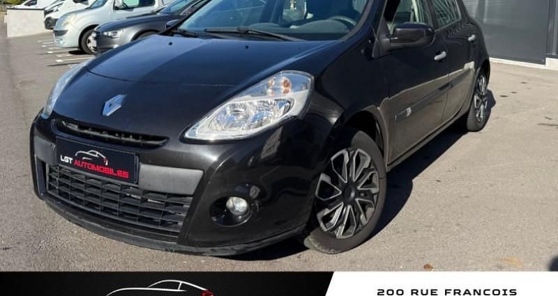 Utilisé 2010 Renault Clio III Citadine | 3 990 € (Prix juste) - Image 1/4