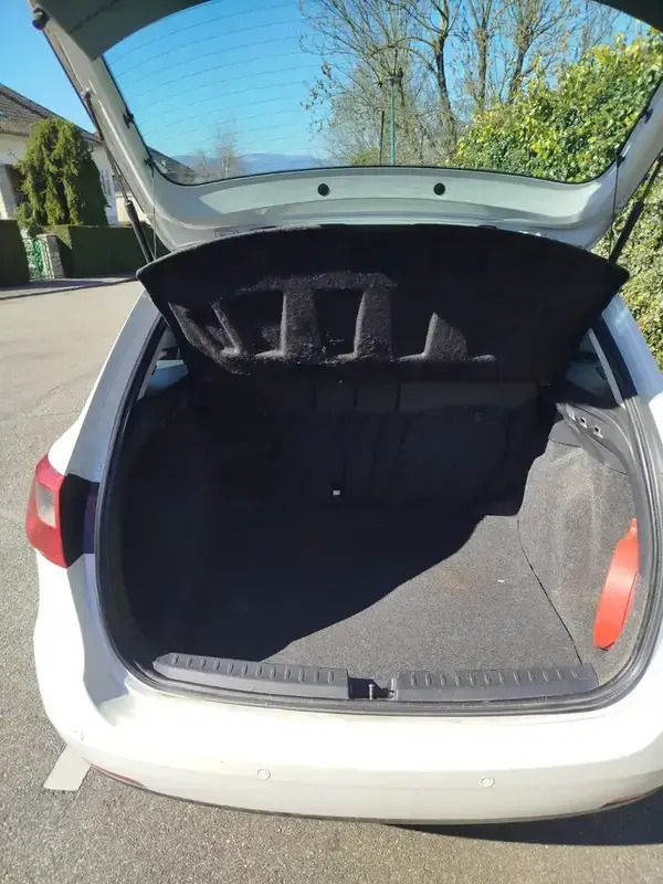 Utilisé 2011 Seat Ibiza ST Copa Break | 4 300 € - Image 1/4