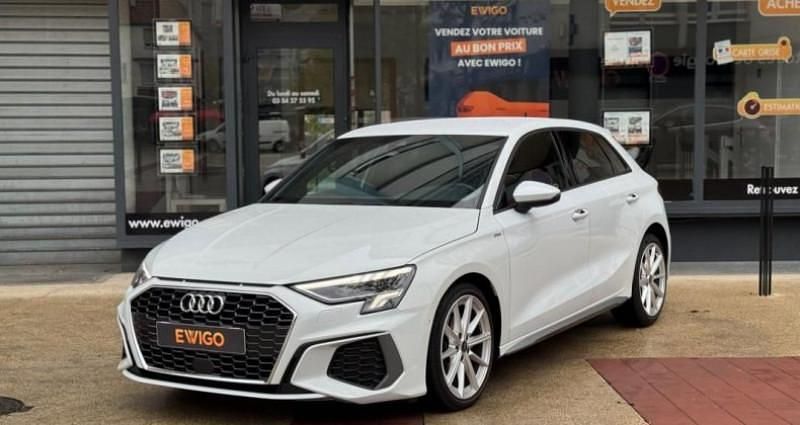 Utilisé 2023 Audi A3 Sportback S-Line Berline | 29 980 € (Prix juste) - Image 1/4