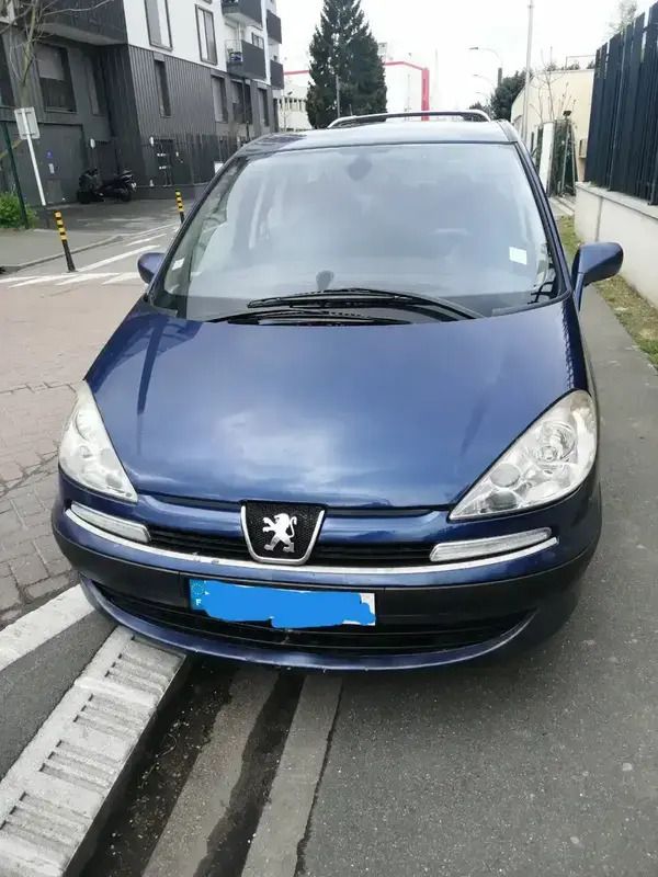 Bleu Utilisé 2004 Peugeot 807 Monospace | 3 000 € - Image 1/4