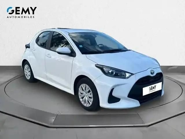 Occasion Toyota Yaris Hybrid 2023 Blanc Berline