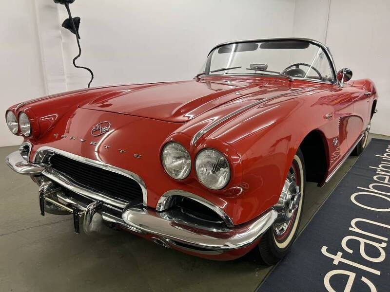 Rouge Utilisé 1962 Chevrolet Corvette Cabriolet | 89 000 € - Image 1/4