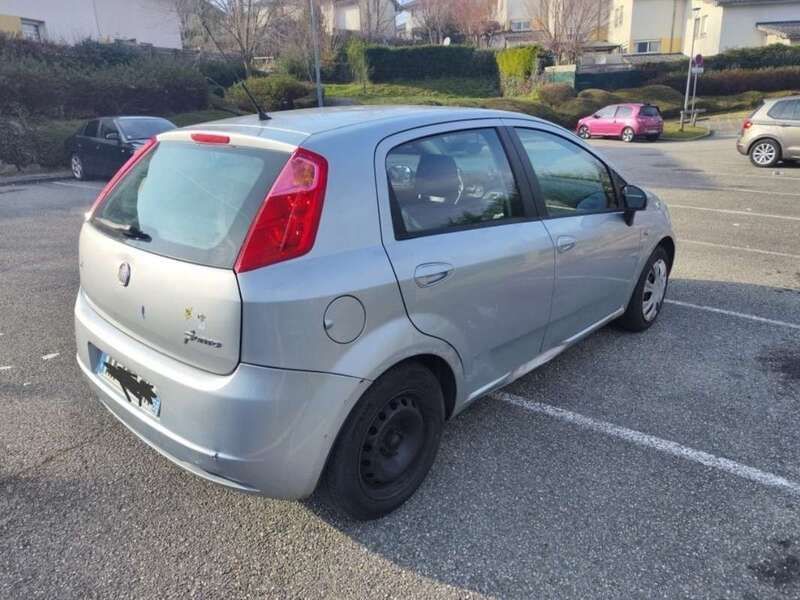 Image 4/4