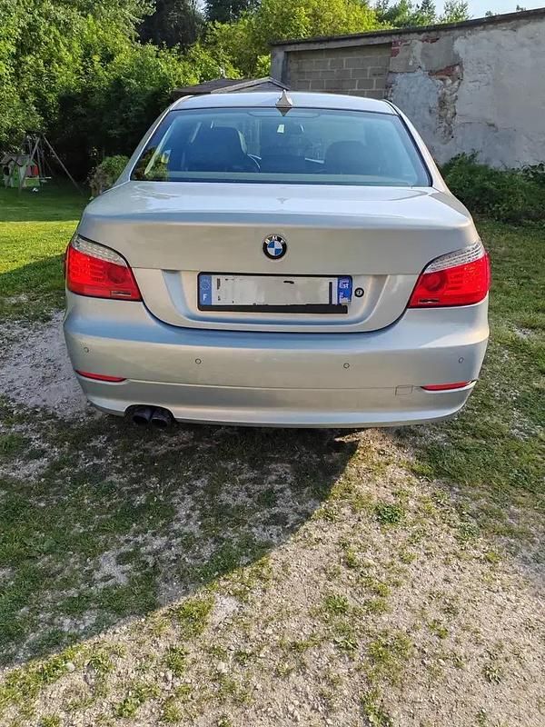 Argent Utilisé 2009 BMW 530 Berline | 11 900 € - Image 1/4