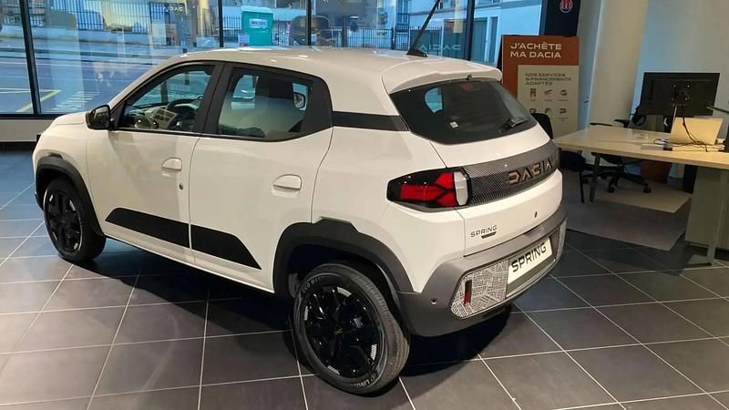 Nouvelle Dacia Spring Extreme 47 kW (65 ch) 2025 Blanc Citadine