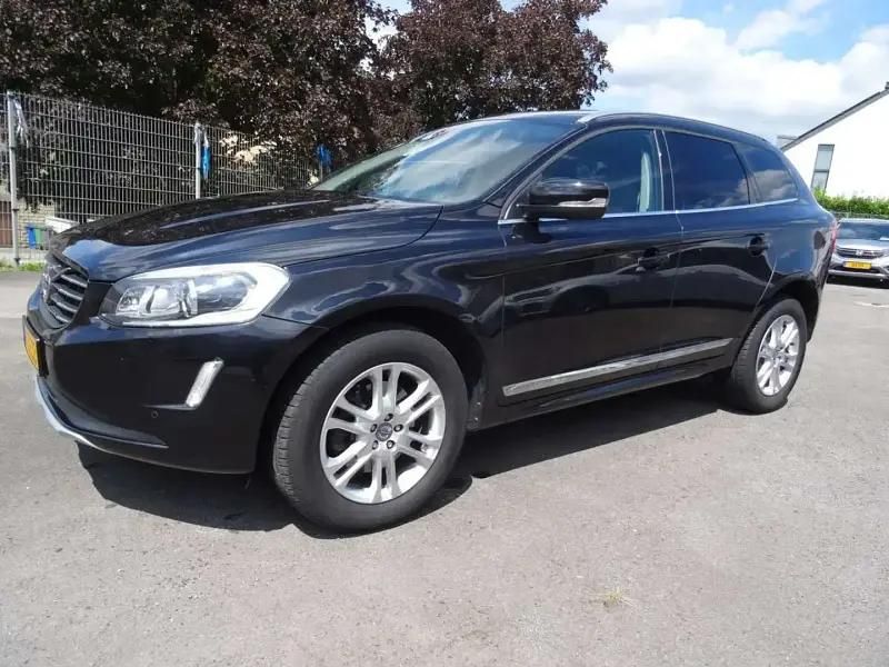 Noir Utilisé 2015 Volvo XC60 Summum SUV | 19 900 € (Prix cher) - Image 1/4