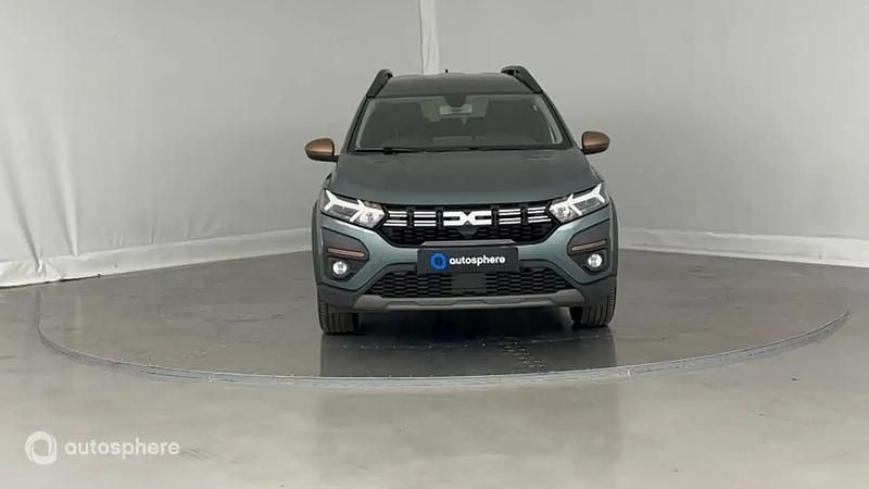 Image 2/4
