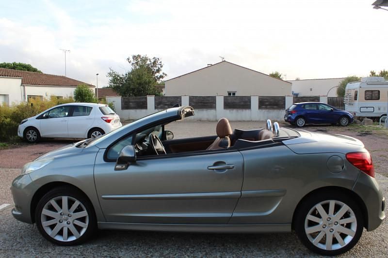 Bronze Utilisé 2008 Peugeot 207 CC Cabriolet | 4 900 € - Image 1/1