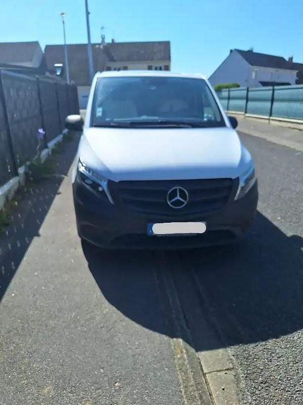 Utilisé 2017 Mercedes Vito Monospace | 26 500 € (Prix assez cher) - Image 1/4