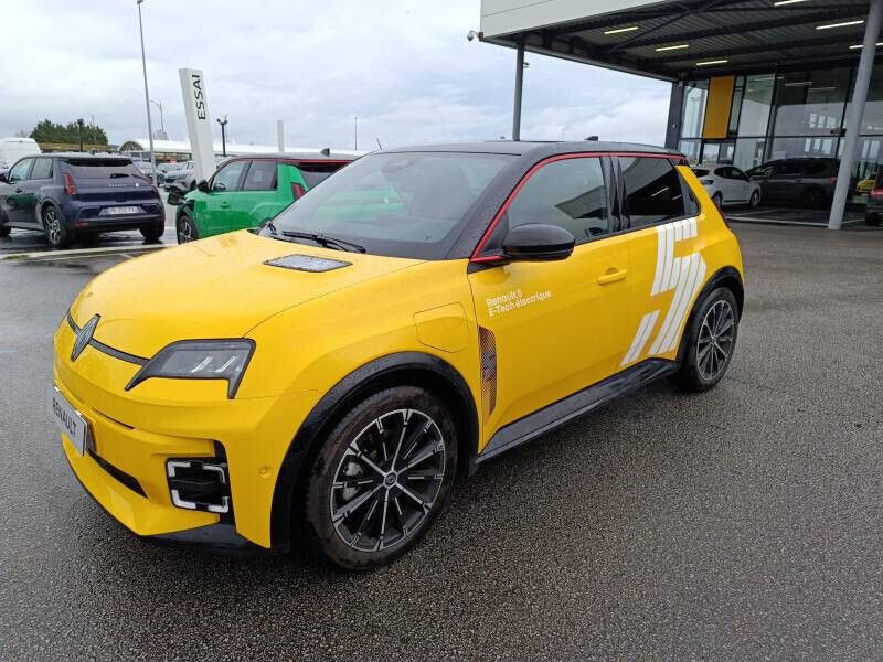 Utilisé 2024 Renault R5 Iconic Citadine | 34 490 € (Prix assez cher) - Image 1/4