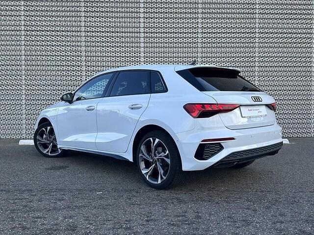 Occasion Audi A3 Sportback e-tron S-Line 150 ch (110 kW) 2024 Blanc glacier métallisé Citadine