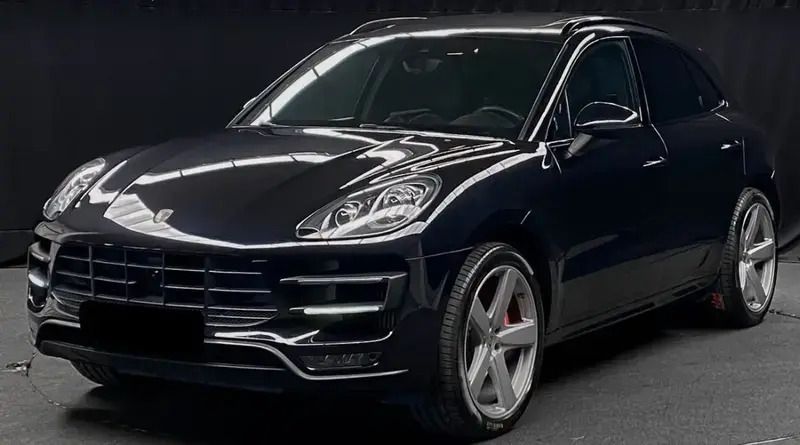 Utilisé 2015 Porsche Macan Turbo SUV | 49 990 € (Prix juste) - Image 1/4