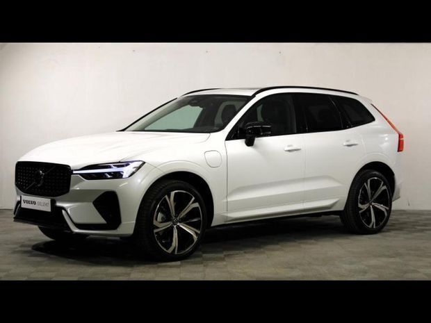 Blanc Utilisé 2024 Volvo XC60 Plus SUV | 67 900 € - Image 1/4