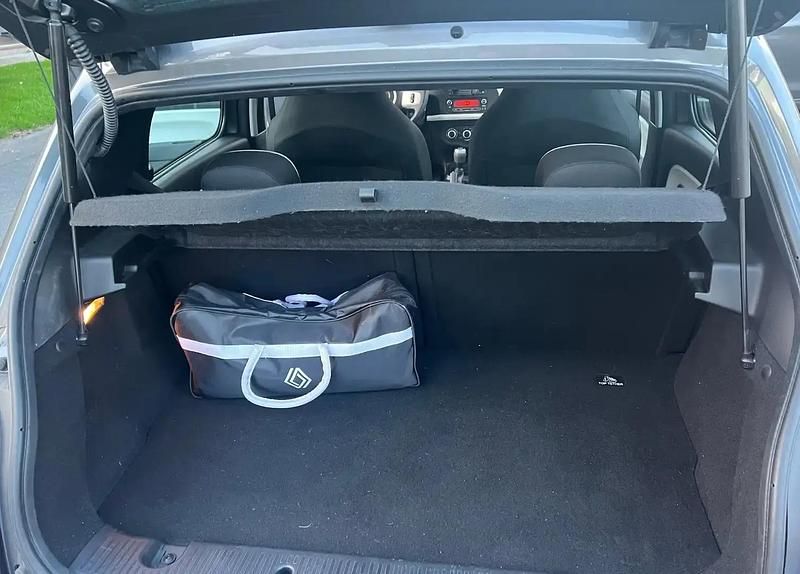 Gris Utilisé 2021 Renault Twingo SE Citadine | 8 490 € (Super prix) - Image 1/4