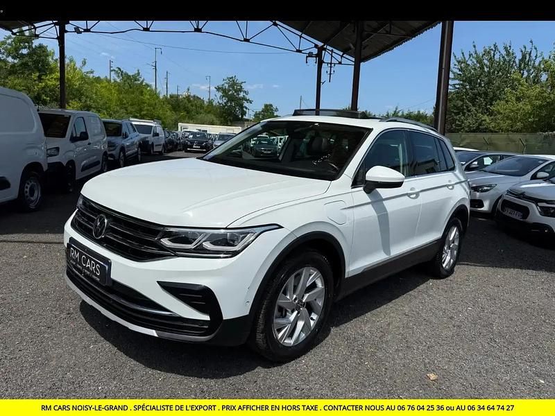 Blanc Utilisé 2021 VW Tiguan Exclusive SUV | 24 990 € (Super prix) - Image 1/4