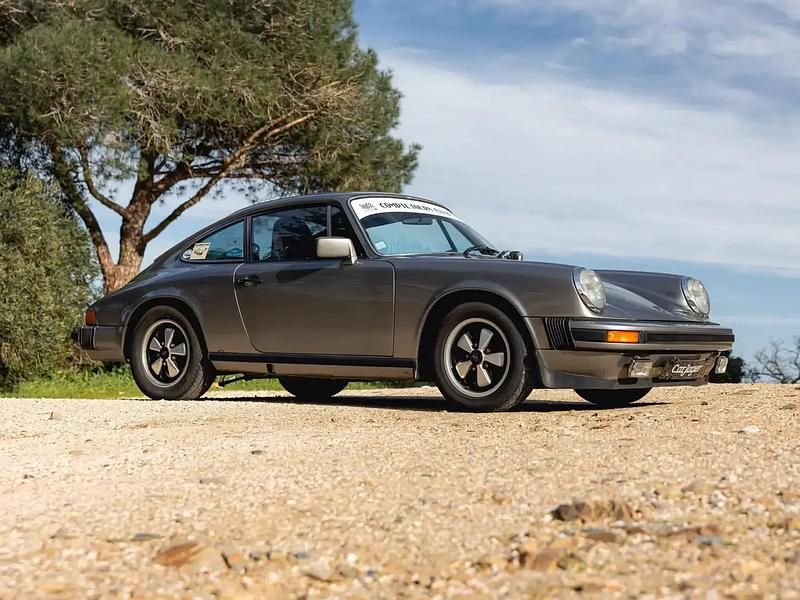 Occasion Porsche 911 165 ch (121 kW) 1976 Gris Coupé