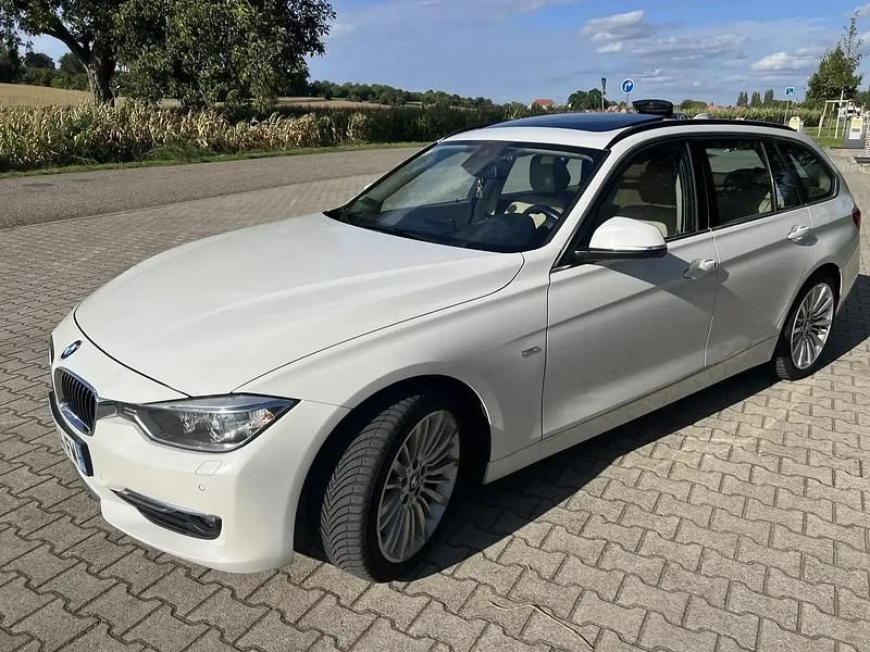 Occasion BMW 320 Luxury Line 184 ch (135 kW) 2014 Blanc Break
