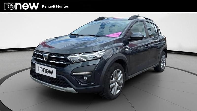 Gris Utilisé 2022 Dacia Sandero Comfort Citadine | 14 880 € (Prix juste) - Image 1/4