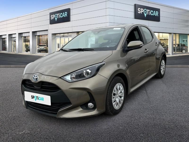 Blanc Utilisé 2023 Toyota Yaris Hybrid Business Edition Berline | 18 999 € (Bon prix) - Image 1/2