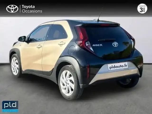 Occasion Toyota Aygo X Design 2022 Biton beige gingembre métal/toit noir SUV