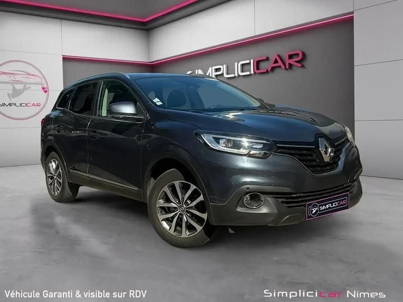 Gris Utilisé 2016 Renault Kadjar Zen SUV | 9 990 € (Prix juste) - Image 1/4