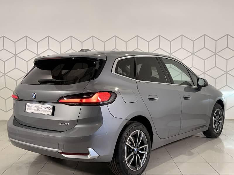 Occasion BMW 220 Luxury Line 170 ch (125 kW) 2024 Skyscraper grau metallic Break