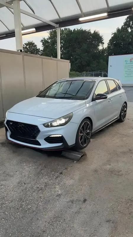 Utilisé 2018 Hyundai i30 Berline | 30 500 € (Prix cher) - Image 1/4