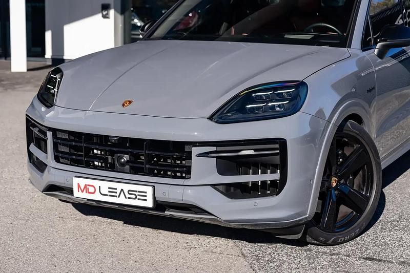 Occasion Porsche Cayenne 470 ch (345 kW) 2024 Gris SUV