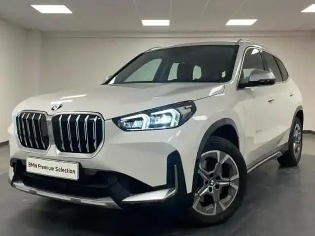 Alpinweiss Occasion 2023 BMW X1 xLine SUV | 45 900 € - Image 1/4