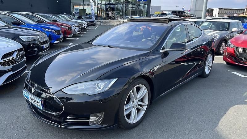 Noir Utilisé 2015 Tesla Model S Berline | 29 990 € - Image 1/4