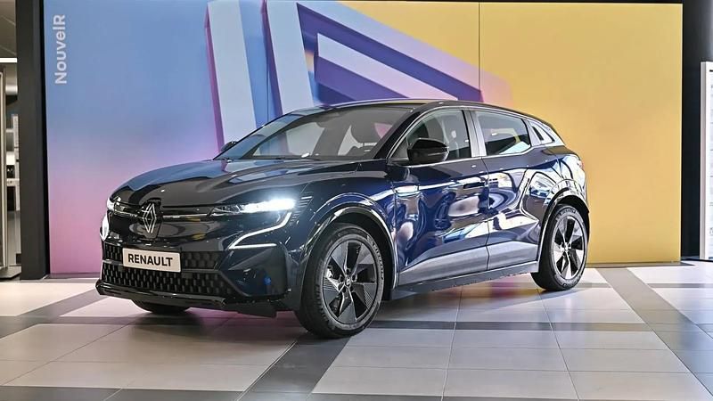 Bleu Occasion 2025 Renault Mégane Evolution Berline | 36 990 € - Image 1/4