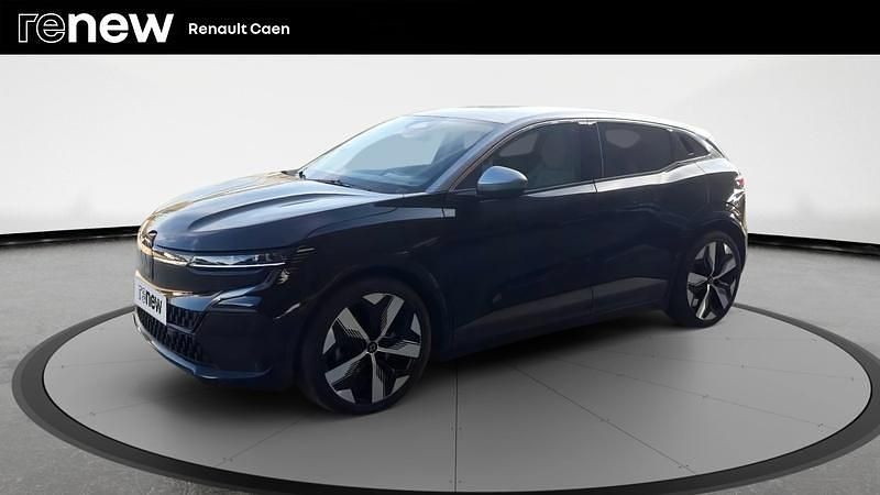 Noir Utilisé 2023 Renault Mégane Techno Berline | 25 990 € (Bon prix) - Image 1/4