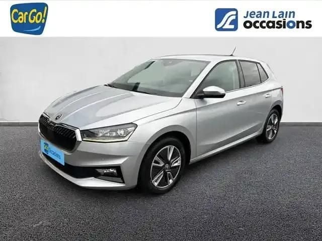 Gris Utilisé 2022 Skoda Fabia Berline | 16 490 € (Super prix) - Image 1/4